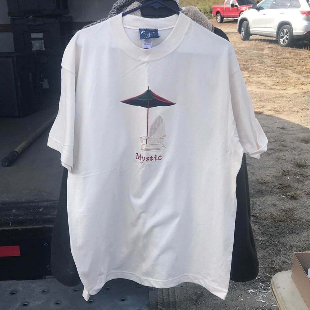 Mystic tee